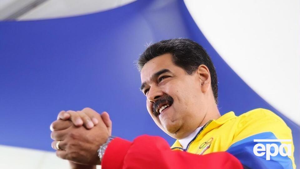 Санкції вводять з огляду на тривалу узурпацію влади президентом Мадуро і пов'язаними з ним особами