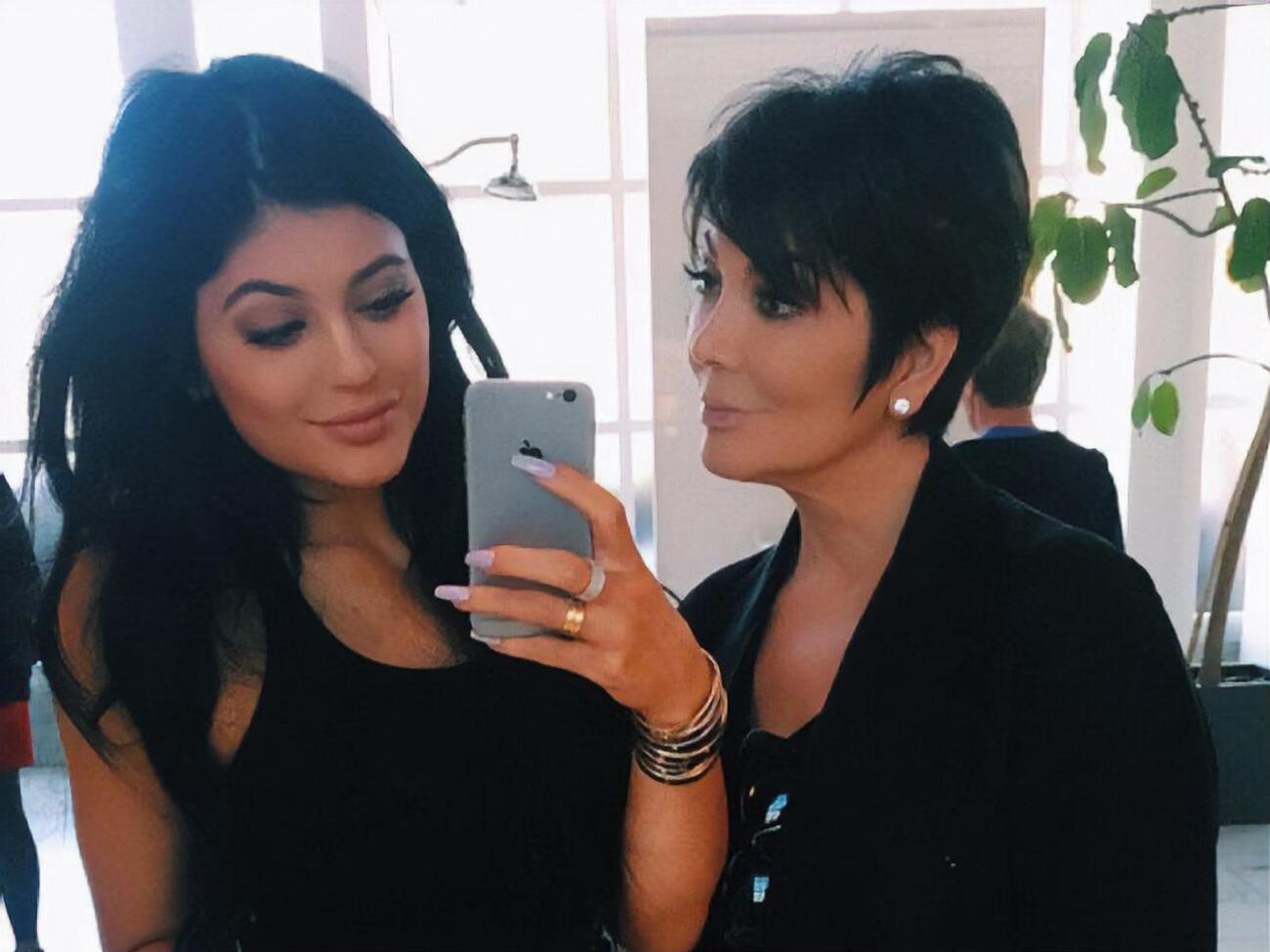 Кендалл Дженнер: Мама после четверых детей