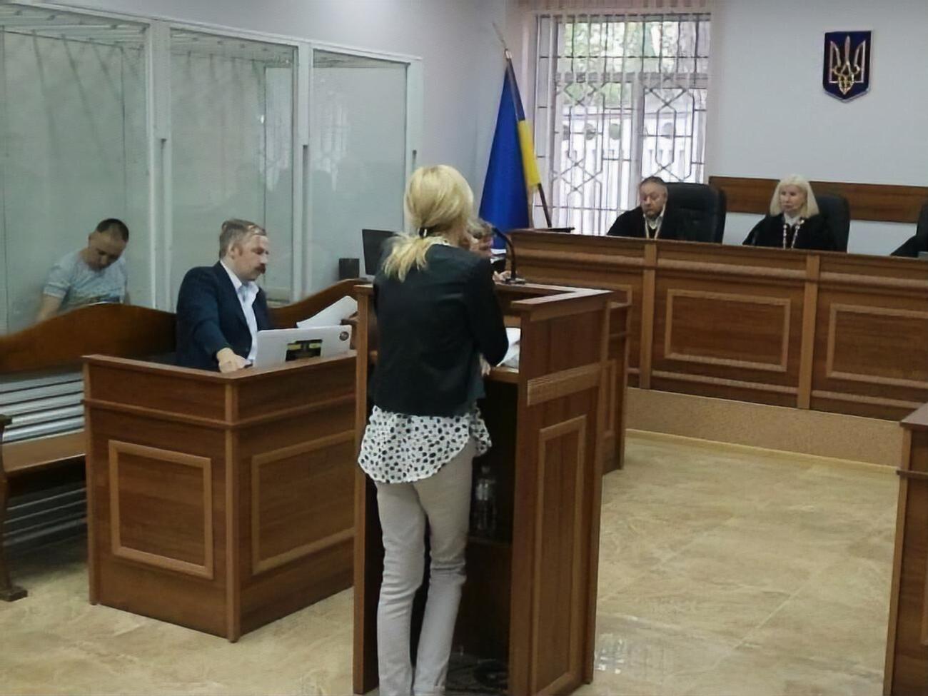 Дружина Без′язикова дала свідчення в суді