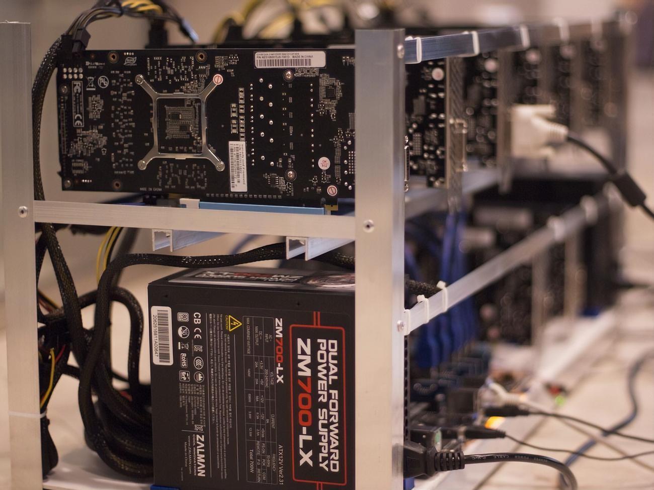 На мощностях госструктуры майнили криптовалюту, считают в СБУ