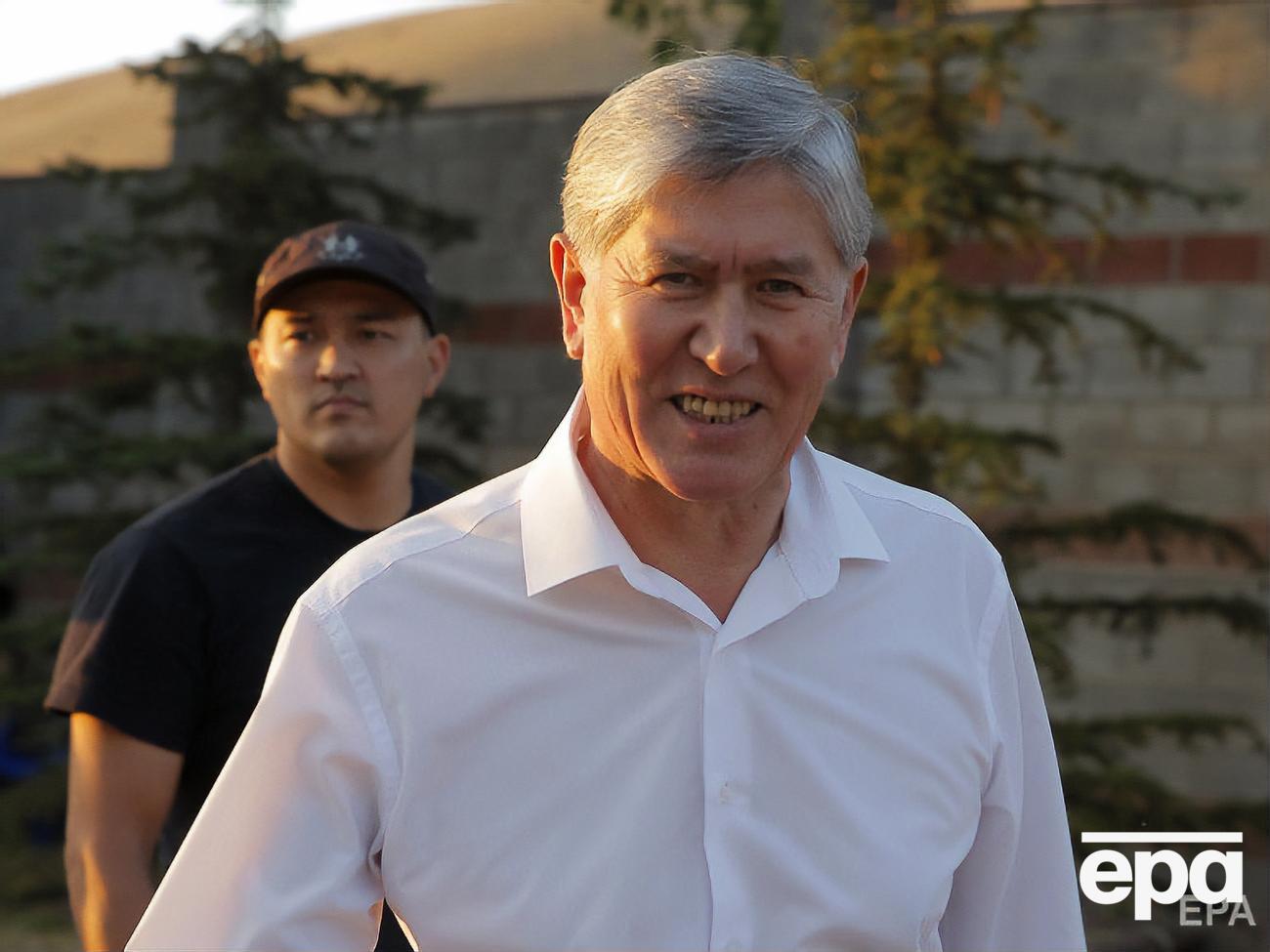 Атамбаева лишили неприкосновенности и хотят задержать