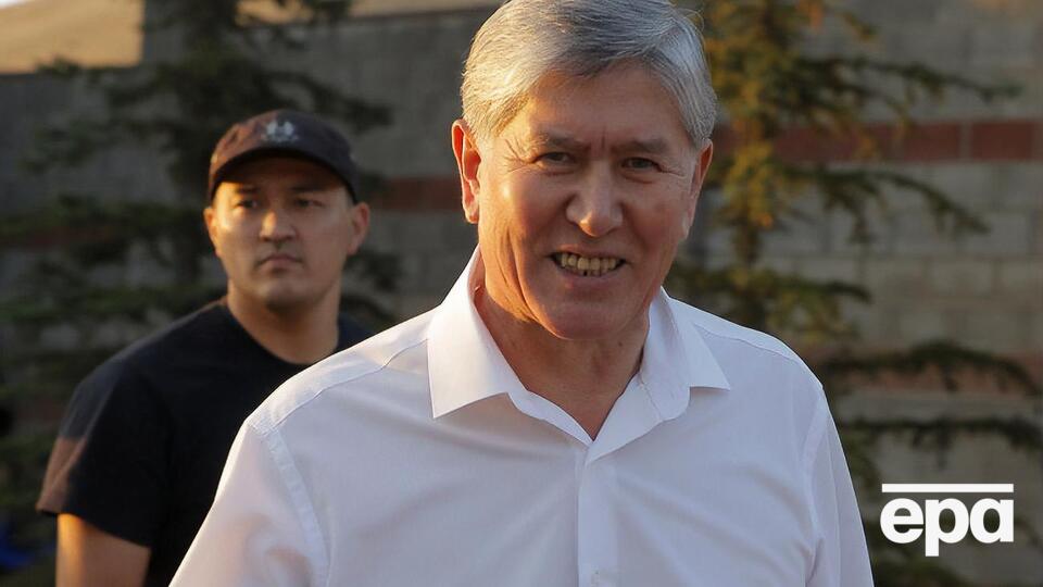 Атамбаева лишили неприкосновенности и хотят задержать