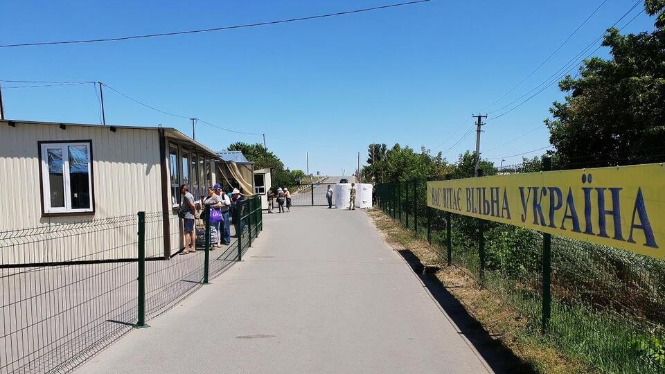 На Донбасс отправили гуманитарную помощь