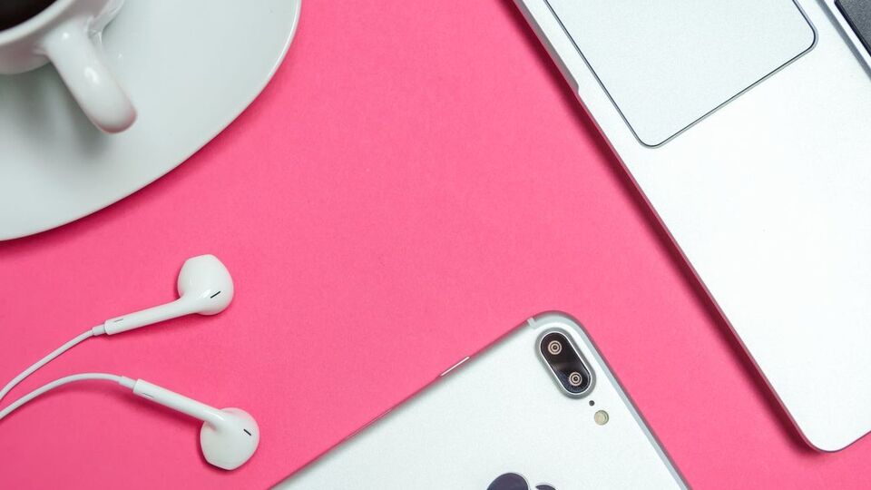 Ще дві компанії подали скарги на Apple у Єврокомісію