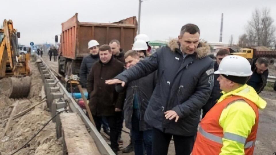 Київська влада обіцяла відкрити рух на ділянці Великої кільцевої дороги до кінця 2018 року