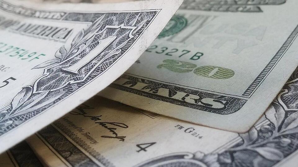 НБУ встановив курс валют на 9 серпня