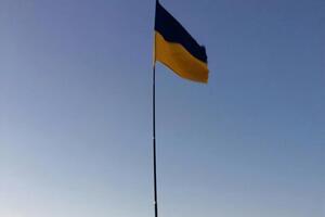Прапор України підняли в місті Судак