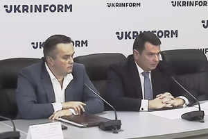 Директор НАБУ Артем Сытник (справа) и глава САП Назар Холодницкий (слева) сегодня дали совместную пресс-конференцию по итогам работы ведомств