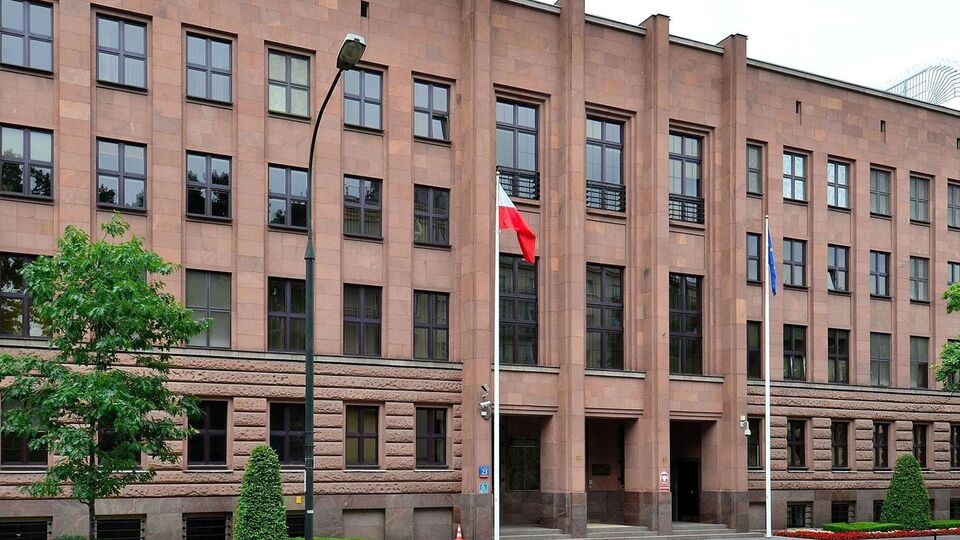 В МИД Польши подчеркнули символичность приглашения президента США