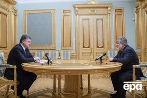 Коломойский (на фото справа) был главой Днепропетровской ОГА