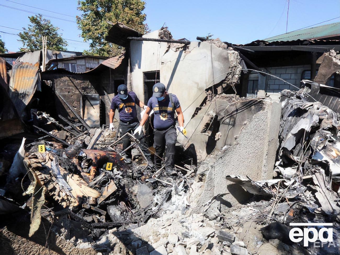 Самолет упал на территорию частного домовладения