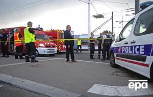 Иммигрант напал с ножом на людей, ожидавших автобус