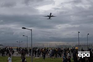 Подступы к аэропорту перекрыты протестующими