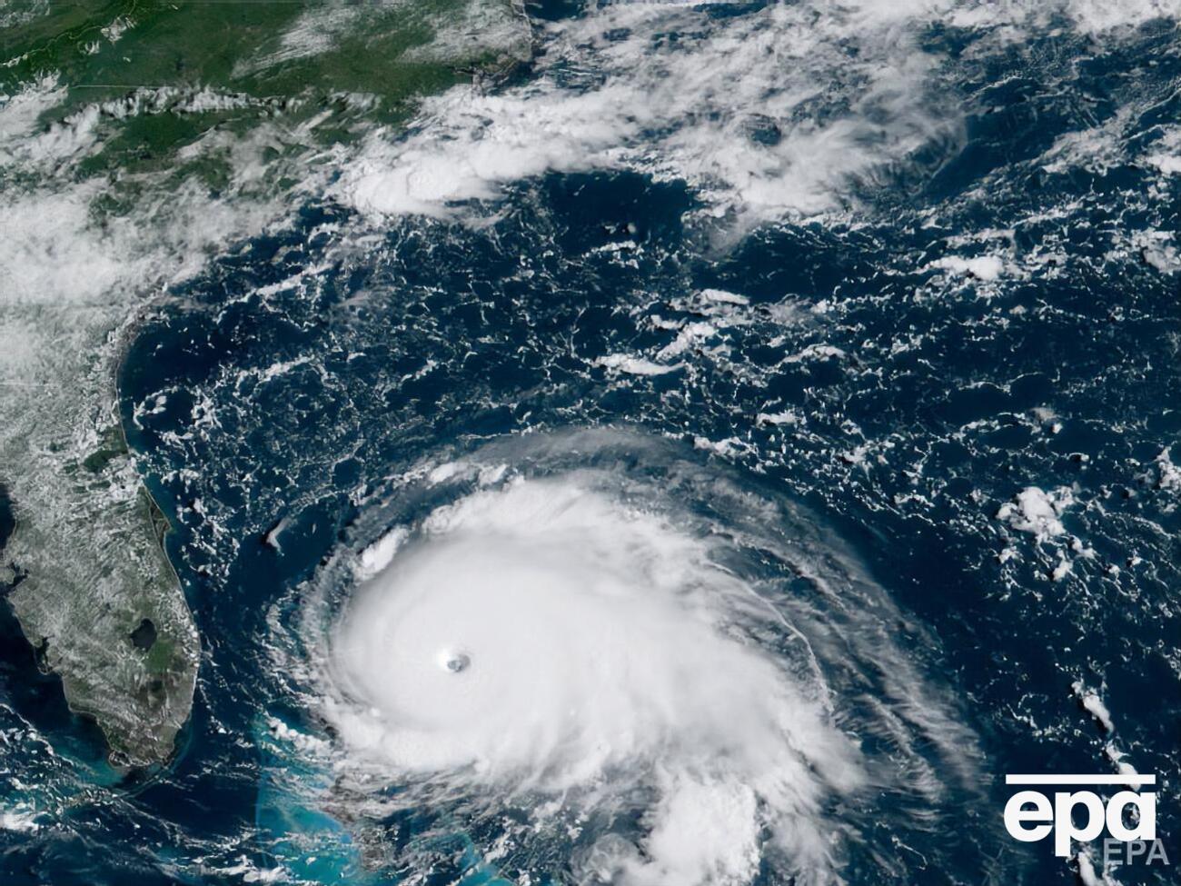 Ураган "Дориан" бушует на Багамах и угрожает США