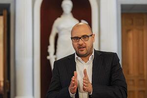 Святаш считает задачей оппозиции "конструктивную критику власти"