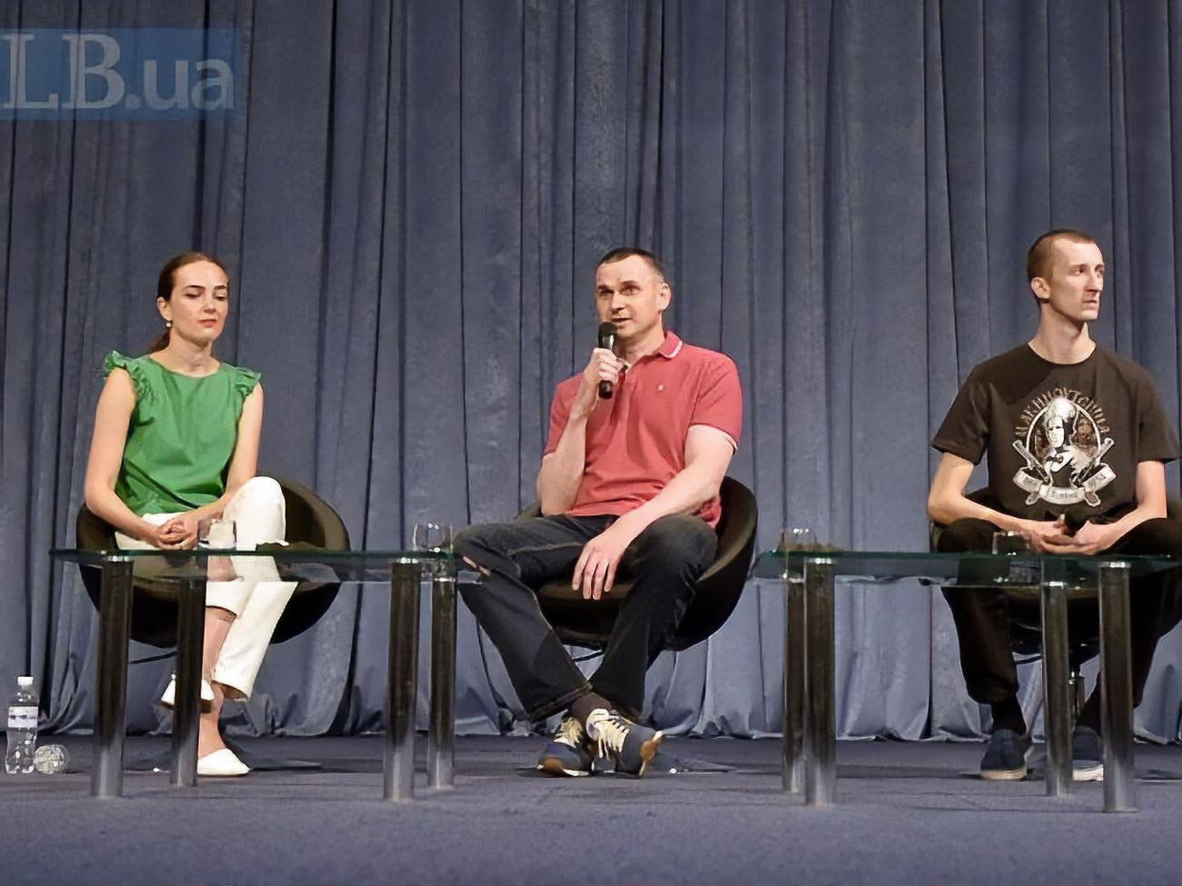 Сенцов і Кольченко дали першу спільну пресконференцію після звільнення