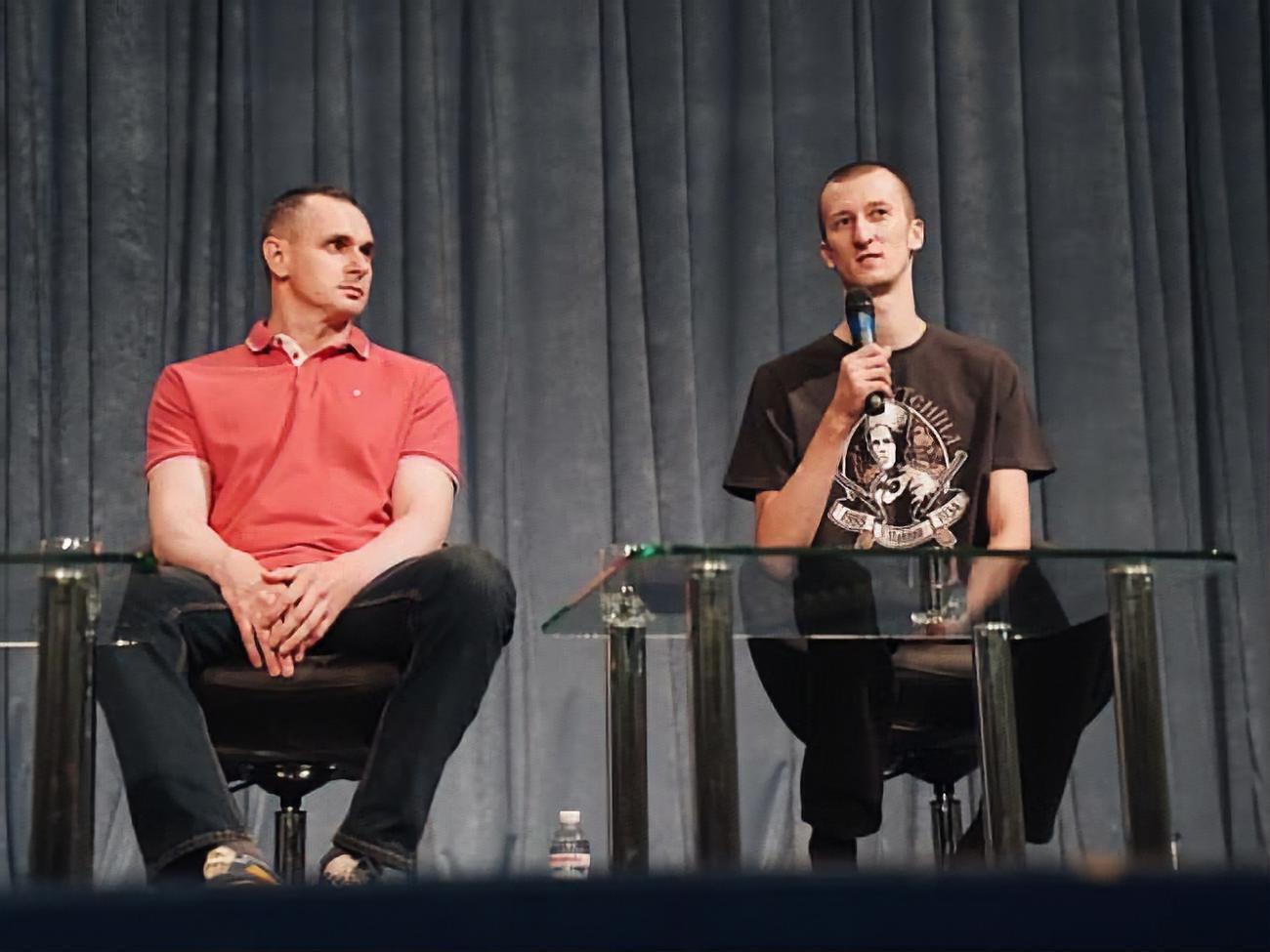 Сенцов и Кольченко дали совместную пресс-конференцию