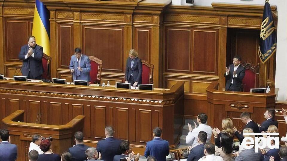 Рада приняла за основу президентский законопроект
