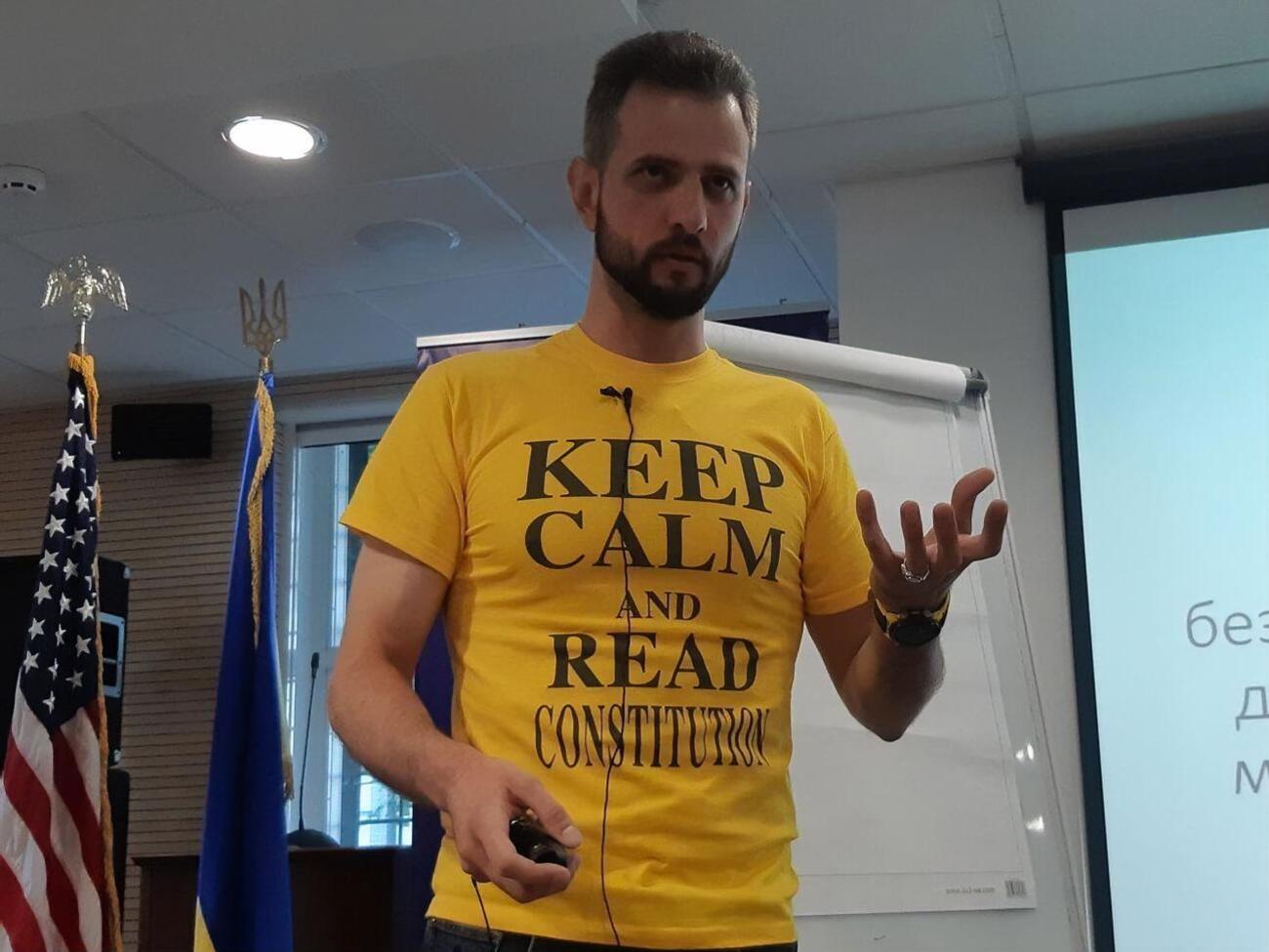 Панасюк: Ст. 111 Конституції потрібно деталізувати, прописавши основні речі