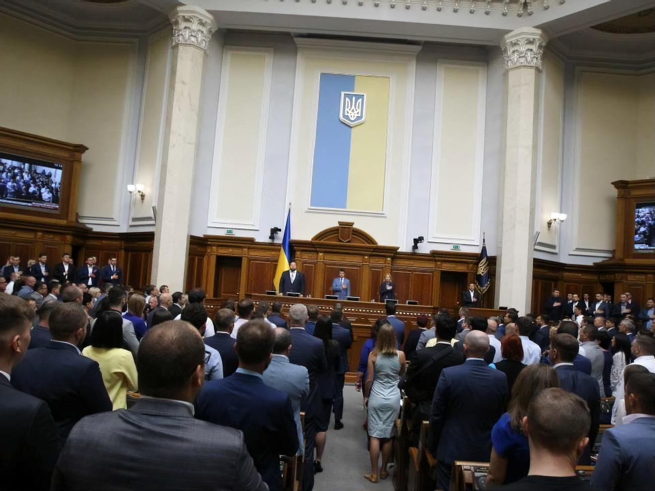 У Раді зафіксували кілька випадків кнопкодавства