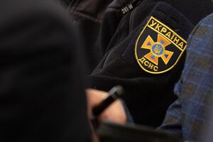 ДСНС: До гасіння пожежі залучили 101 рятувальника і 26 одиниць техніки