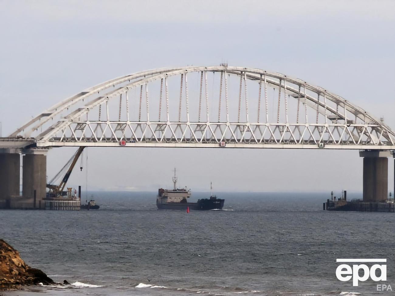 РФ обстреляла и захватила в Черном море катера украинских Военно-морских сил 25 ноября 2018 года