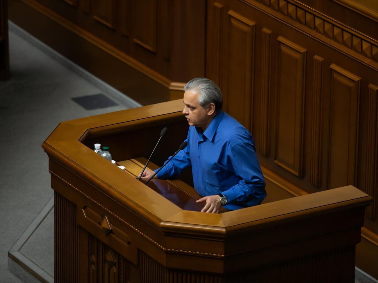 Біля кожного президента завжди є хлопець, який вважає, що схопив Бога за бороду