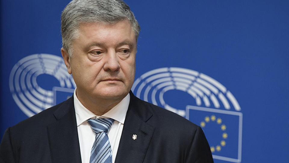 Порошенко: Націоналізація "ПриватБанку" була елементом захисту від грабіжницьких дій