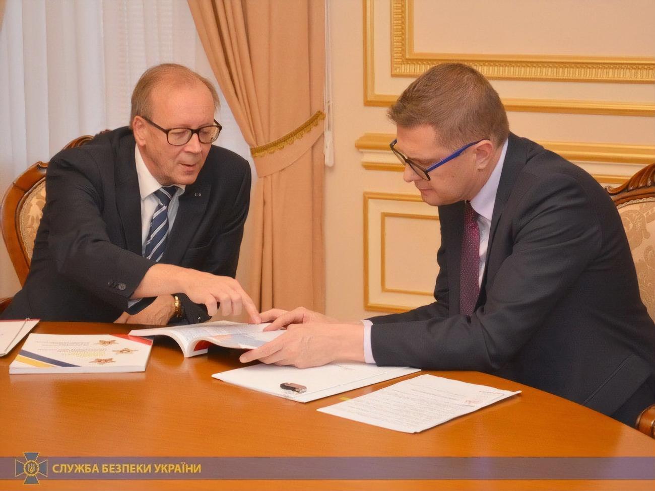 Нуортева зустрівся з Бакановим