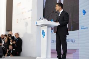 Зеленський: У нас прекрасні відносини зі Сполученими Штатами
