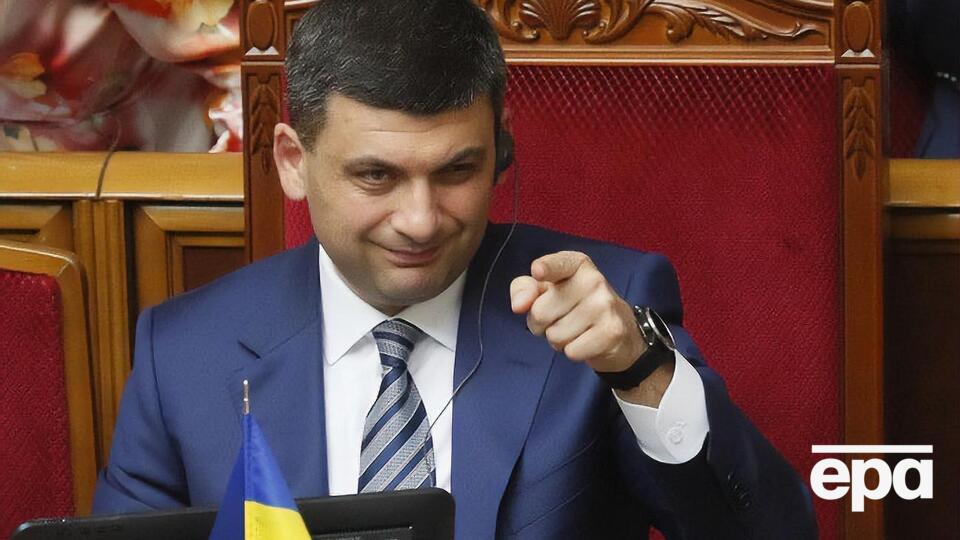 Гройсман: Вы же знаете, что президент высказал свою позицию, я заявил о своей позиции. Это абсолютно политические вещи