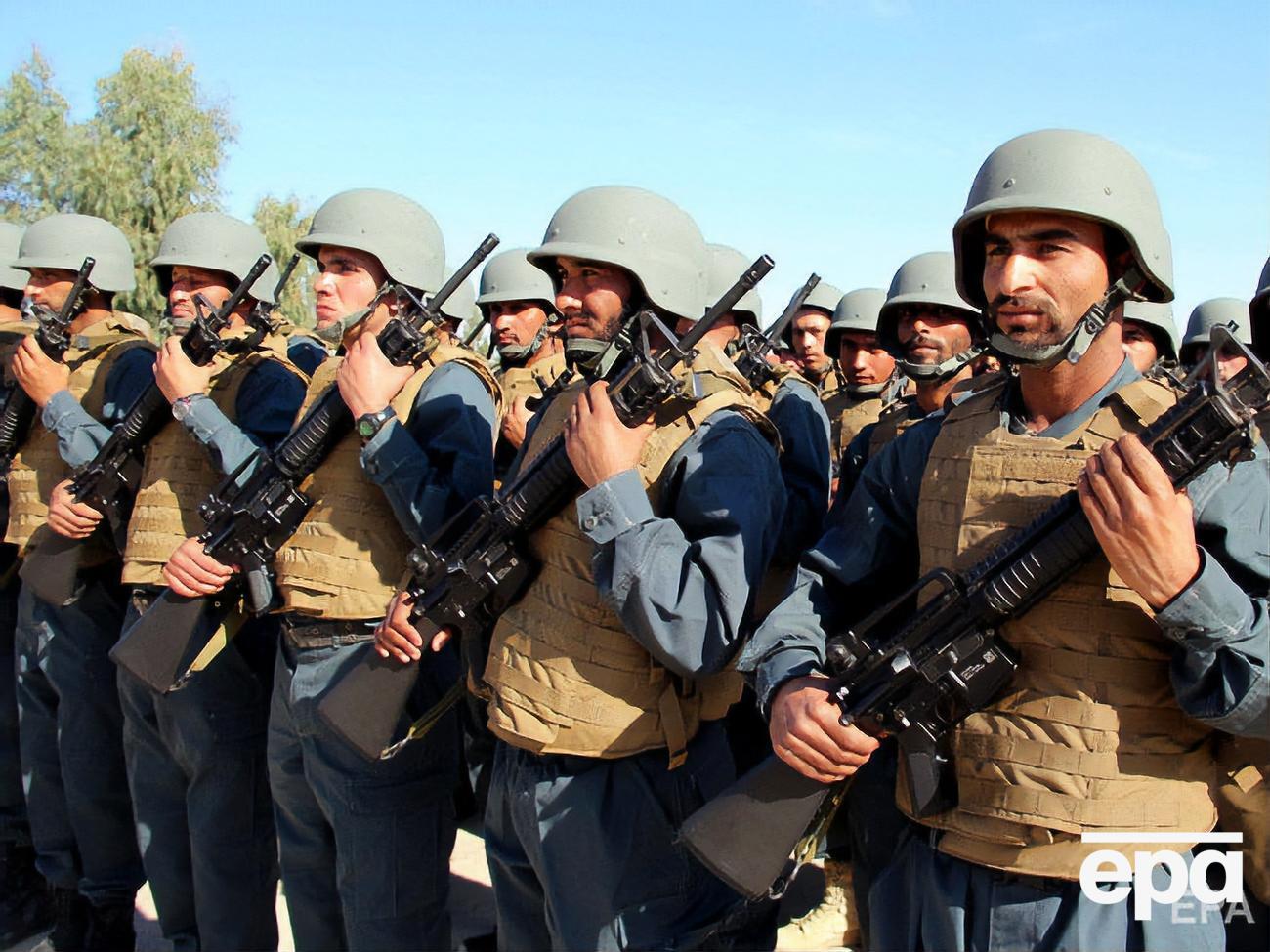 Нападавшие полицейские сбежали с места преступления