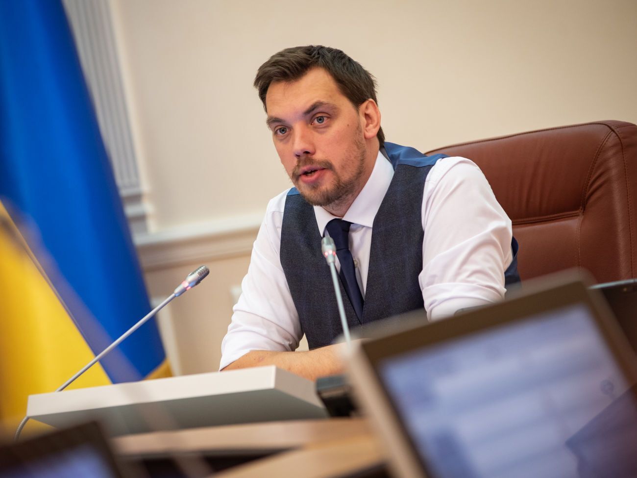 Гончарук: Ми сьогодні в парламент подаємо перший проєкт бюджету, щоб депутати на нього могли подивитися, щоб ми могли отримати від них зворотний зв'язок