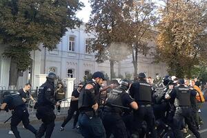 17 учасників сутички на вулиці Римарській доправили у відділення поліції