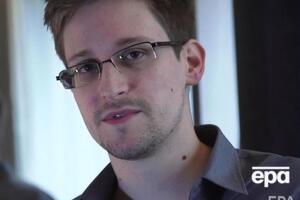 Сноуден получил вид на жительство в России