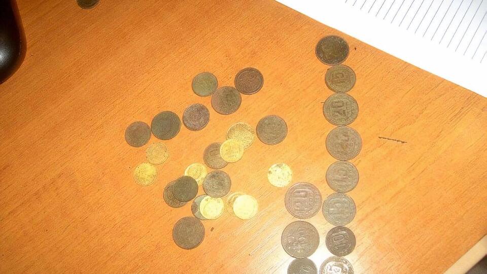 Монети виявили в сумці громадянина Росії 1965 року народження