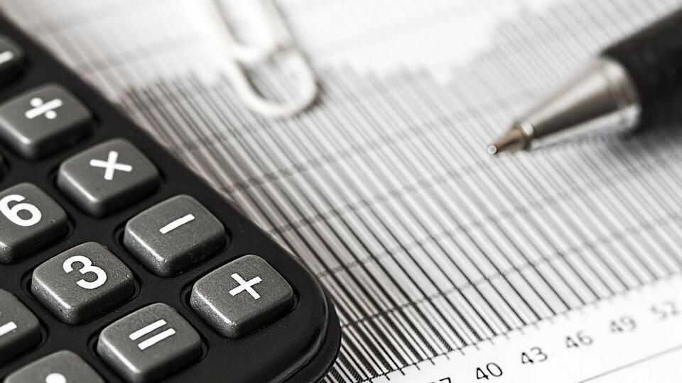 Економіка РФ у 29 разів більша від білоруської, повідомляє "Коммерсантъ"