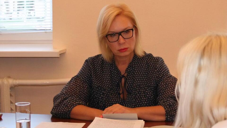 Денисова подтвердила, что велись "разговоры, о которых мы не знаем"