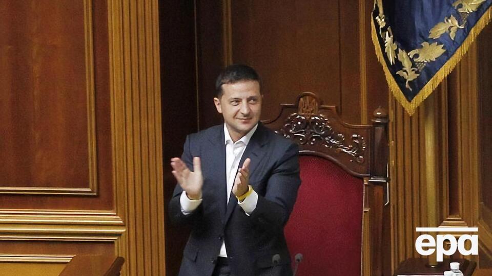 Зеленський вступив на пост президента України 20 травня