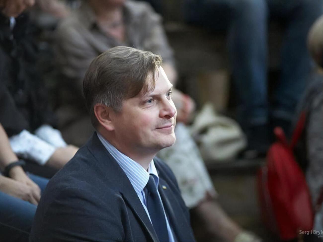 Костинский допустил, что, возможно, придется перенести рассмотрение и 26 сентября