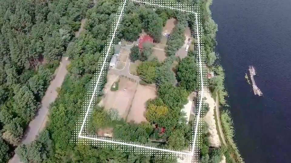 База "Шторму" розташована на березі Дніпра, повідомляє проєкт Bihus.info