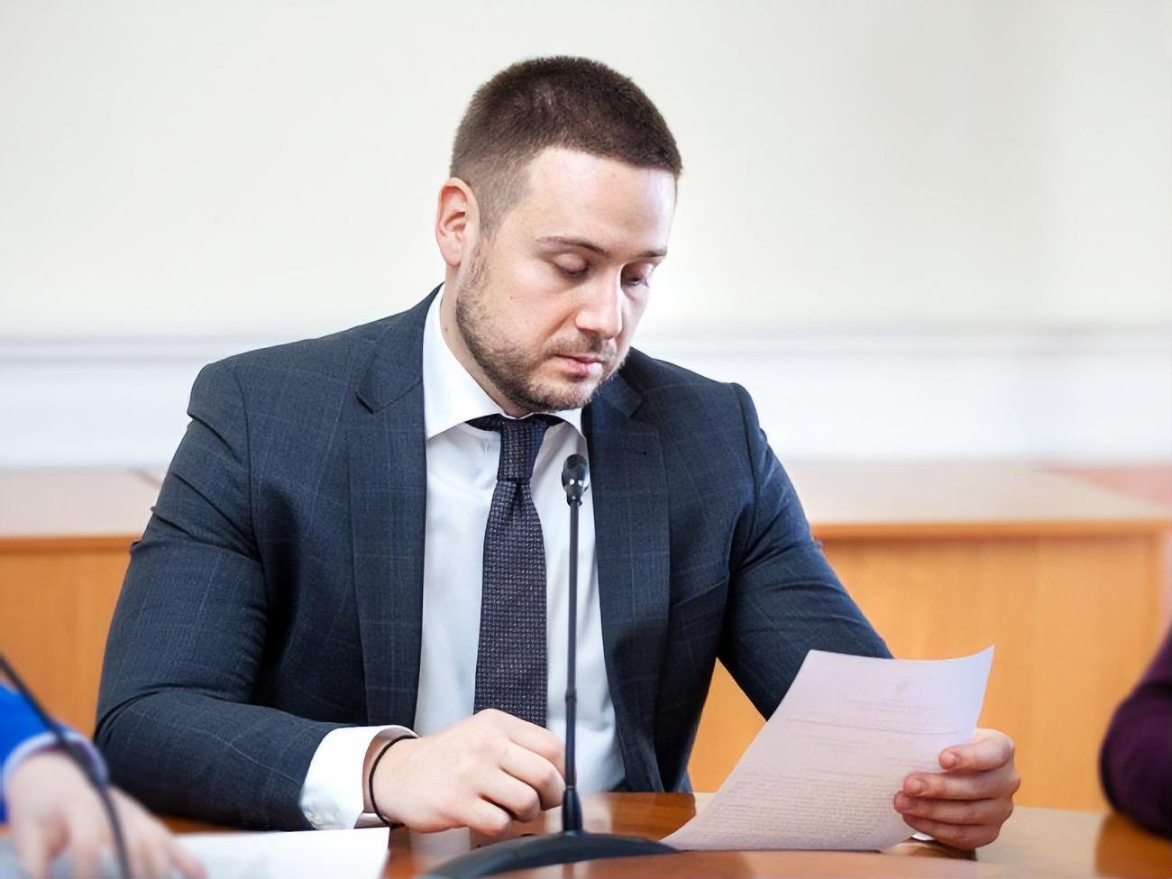 Слончак является заместителем председателя КГГА по вопросам осуществления самоуправленческих полномочий