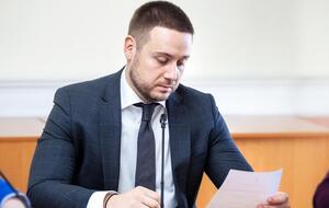 Слончак является заместителем председателя КГГА по вопросам осуществления самоуправленческих полномочий