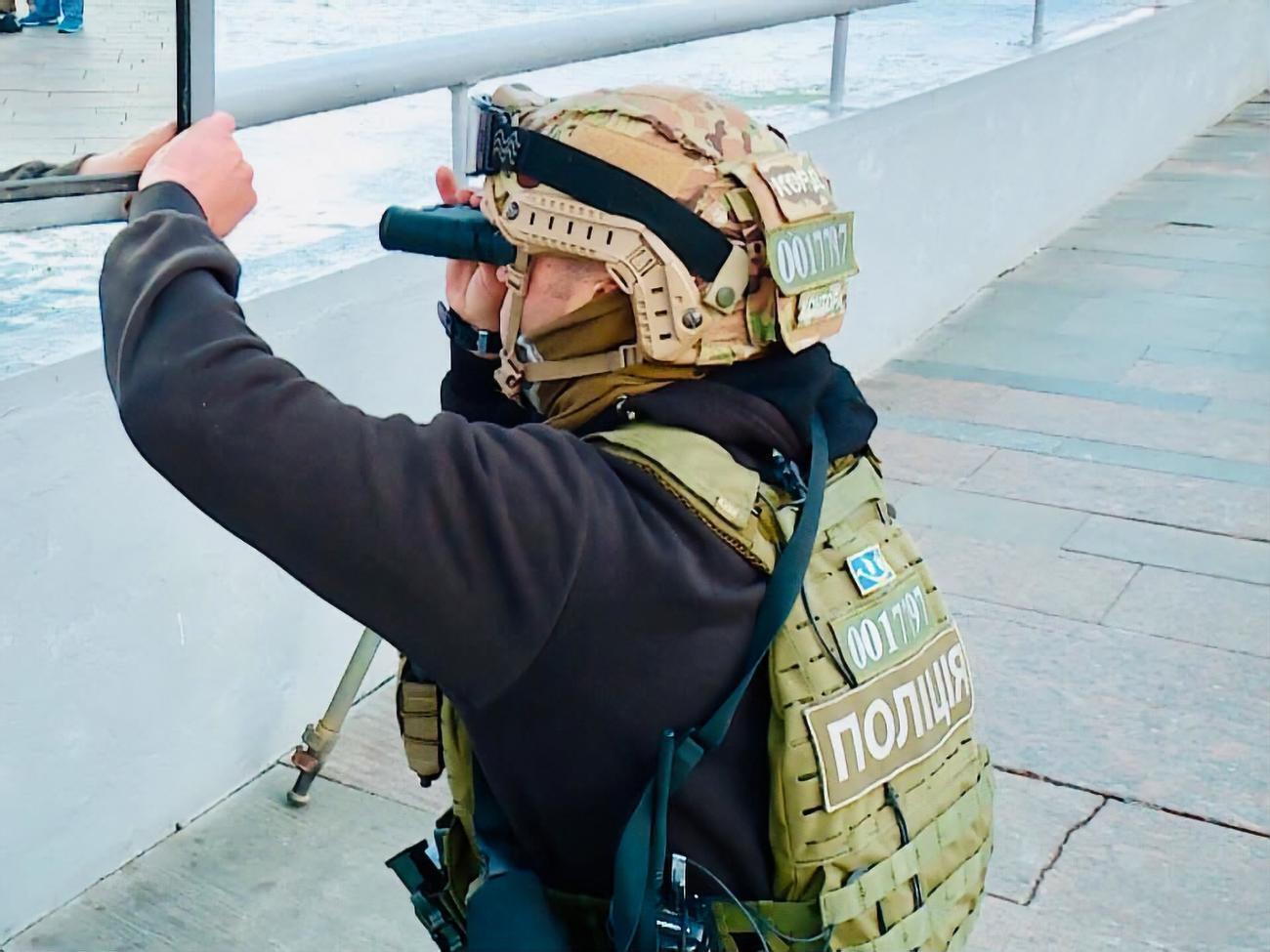 18 сентября на мосту Метро в Киеве проводили спецоперацию