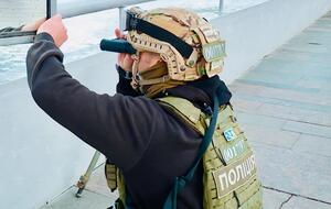 18 сентября на мосту Метро в Киеве проводили спецоперацию