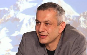 История на киевском мосту Метро – первый отголосок реальной войны. И отголосков этих будет еще много