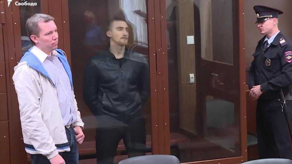 Защита Устинова настаивала, что мужчина не участвовал в акции
