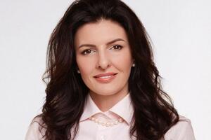 12 сентября Копанчук извинились за кнопкодавство и задекларировала намерение направить свою месячную заработную плату на благотворительные нужды