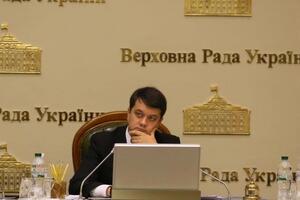 Разумков підписав закон 19 вересня