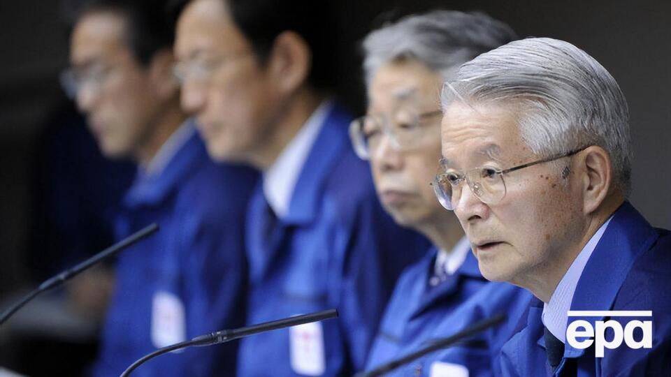 Ексглаву TEPCO Цунехізу Кацумату (на фото праворуч) і двох колишніх віцепрезидентів компанії обвинувачували у злочинній недбалості
